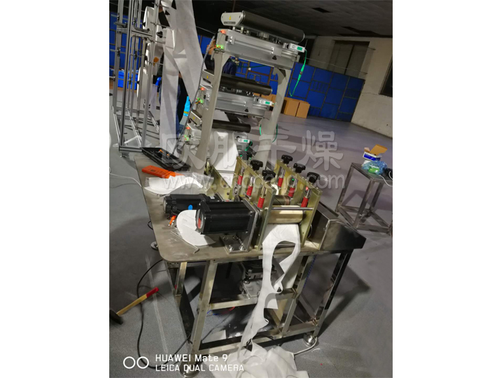 自动化口罩机加工生产线