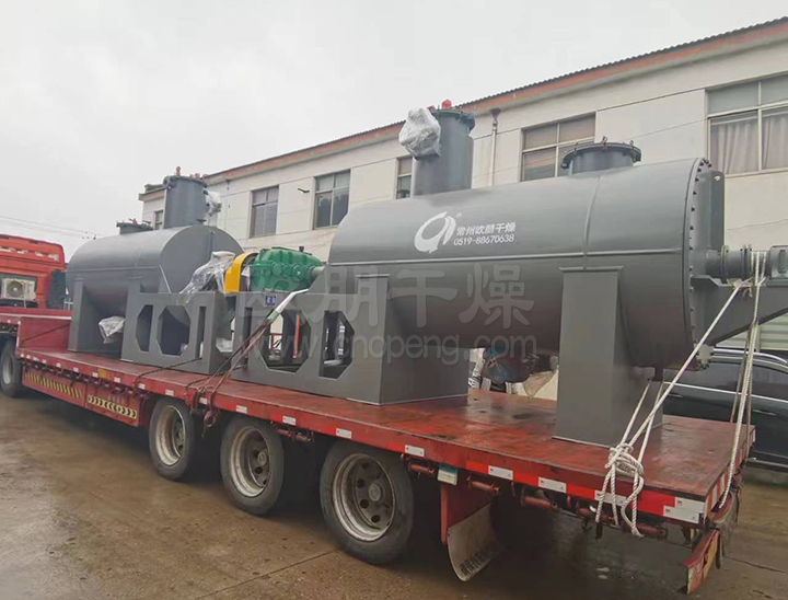 连续的雨天，挡不住常州欧朋干燥发货的脚步，耙式干燥机发货中！