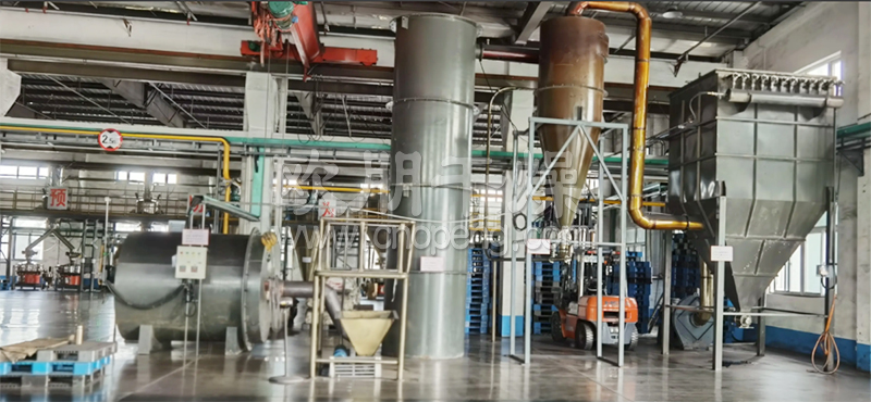 常州欧朋干燥生产的闪蒸干燥机组适应于化工行业，效果显著！