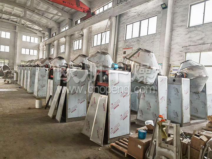 常州欧朋干燥大单制作中，双锥干燥机批量加工！